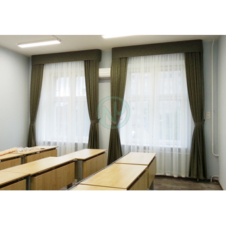 Комплект штор в классе